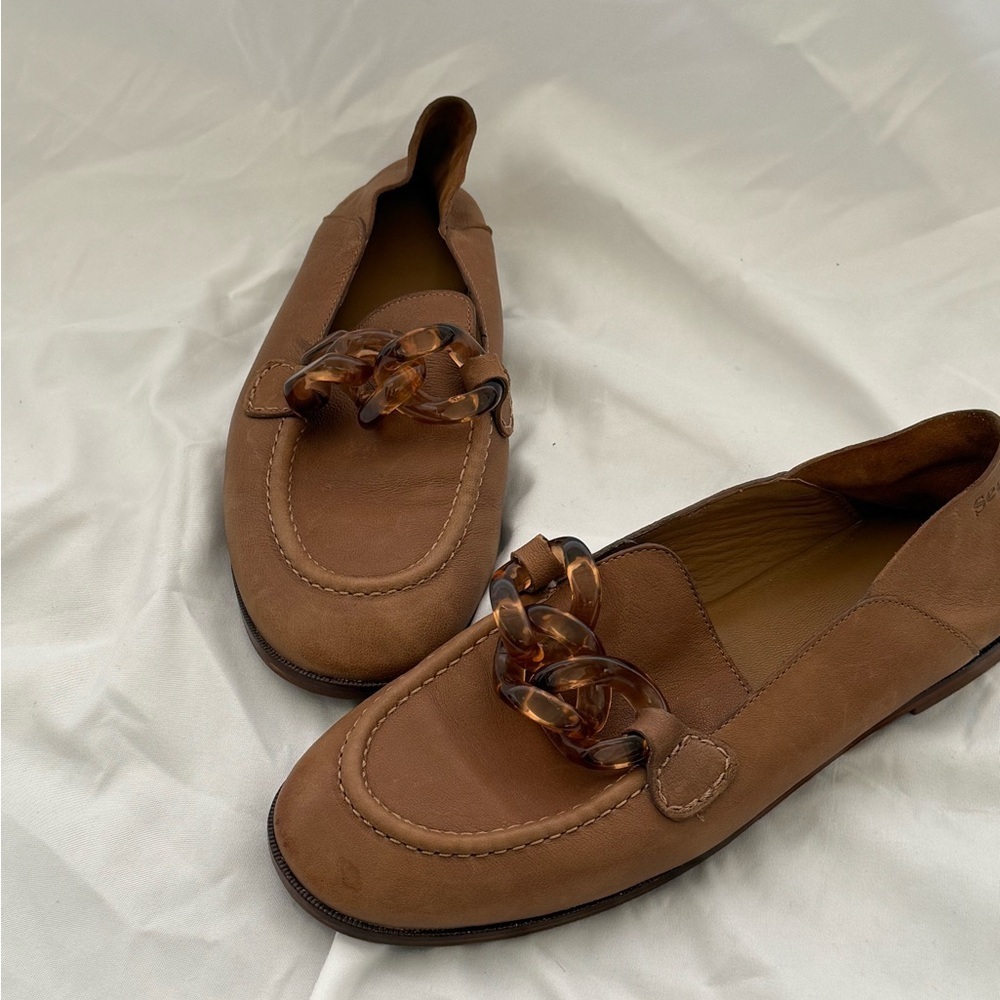 See By Chloe Tan Loafers with Tortoise Chain - Picture 9 of 10